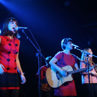 Cola Jet Set [Concierto Festival Roig.Cat, Sala Razzmataz 2, Barcelona]