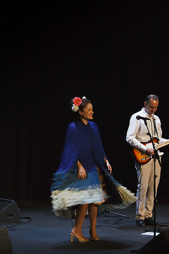 Single [Concert for children, Elche, Spain]